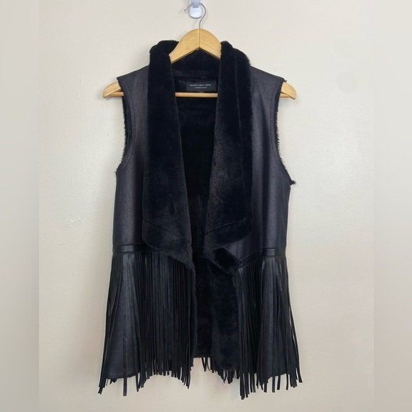 EUC ANDREW MARC MARC NEW YORK FAUX LEATHER AND FUR FRINGE BOHEMIAN VEST MEDIUM - Picture 2 of 8